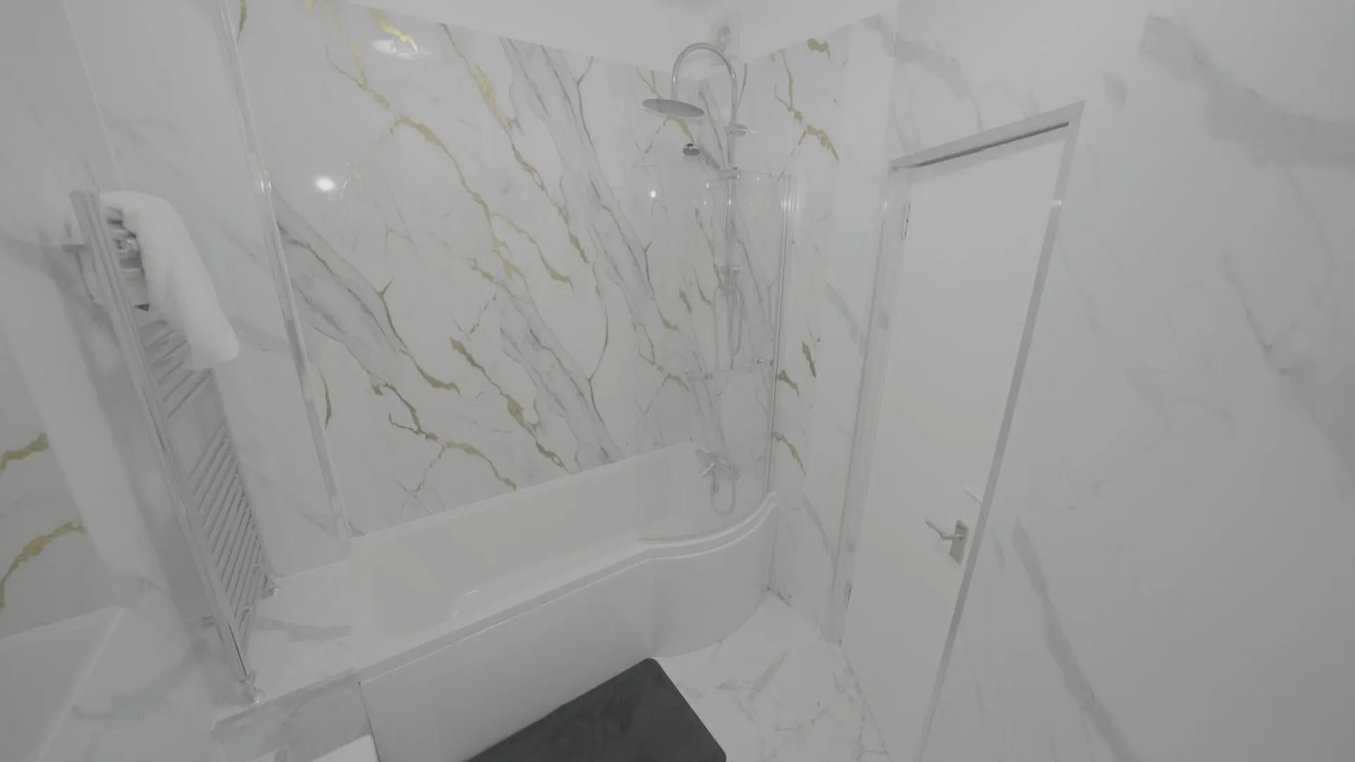 3Br Gem - Netflix - Near Top Attractions - O2