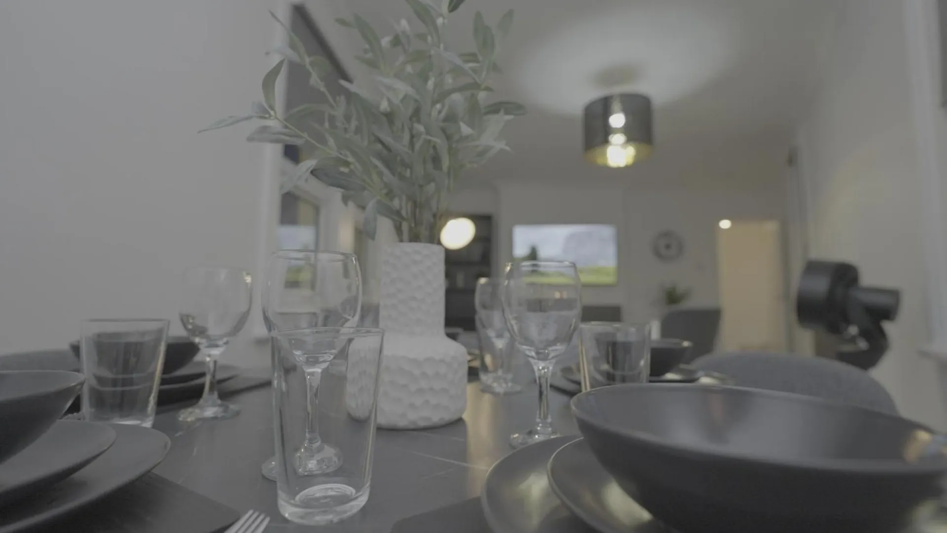 3Br Gem - Netflix - Near Top Attractions - O2 Holiday home London